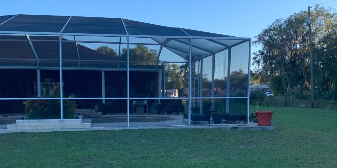 Elijah Praised Screening And Pressure Wash LLC banner